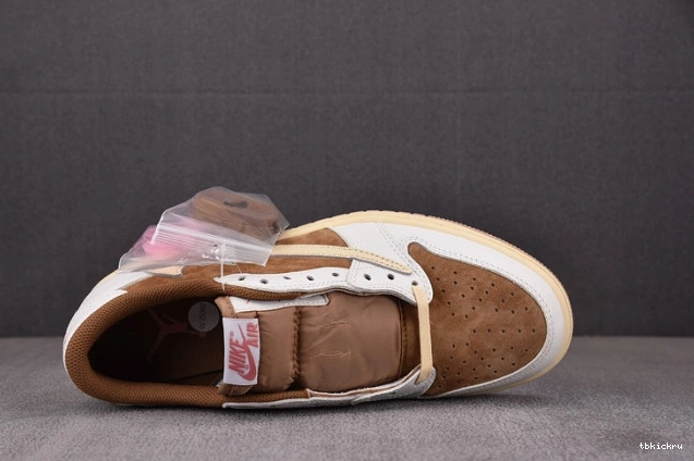 Reps TBK AJ Travis Low Scott 1 SP OG DM7866-106 x 0811